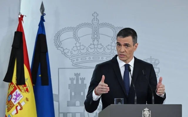 Cómo el primer ministro español se convirtió en el adversario más hostil de Israel en Europa
