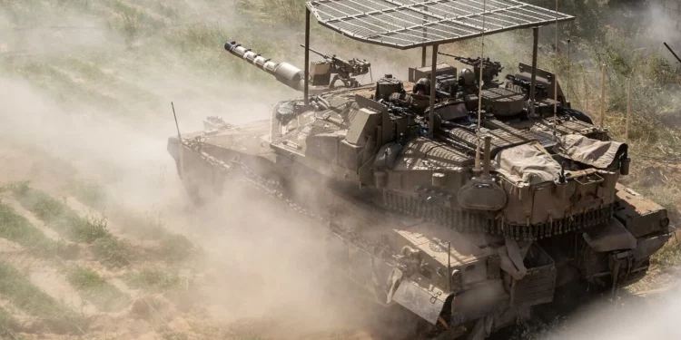 Las FDI movilizan reservistas para expandir ofensiva en Gaza