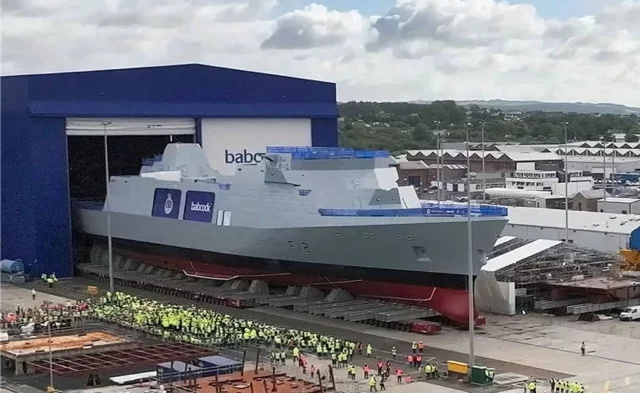 Royal Navy presenta la fragata Tipo 31 HMS Venturer en Rosyth