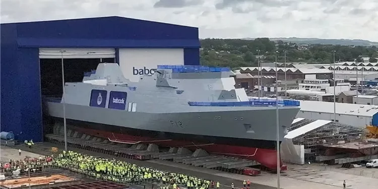 Royal Navy presenta la fragata Tipo 31 HMS Venturer en Rosyth