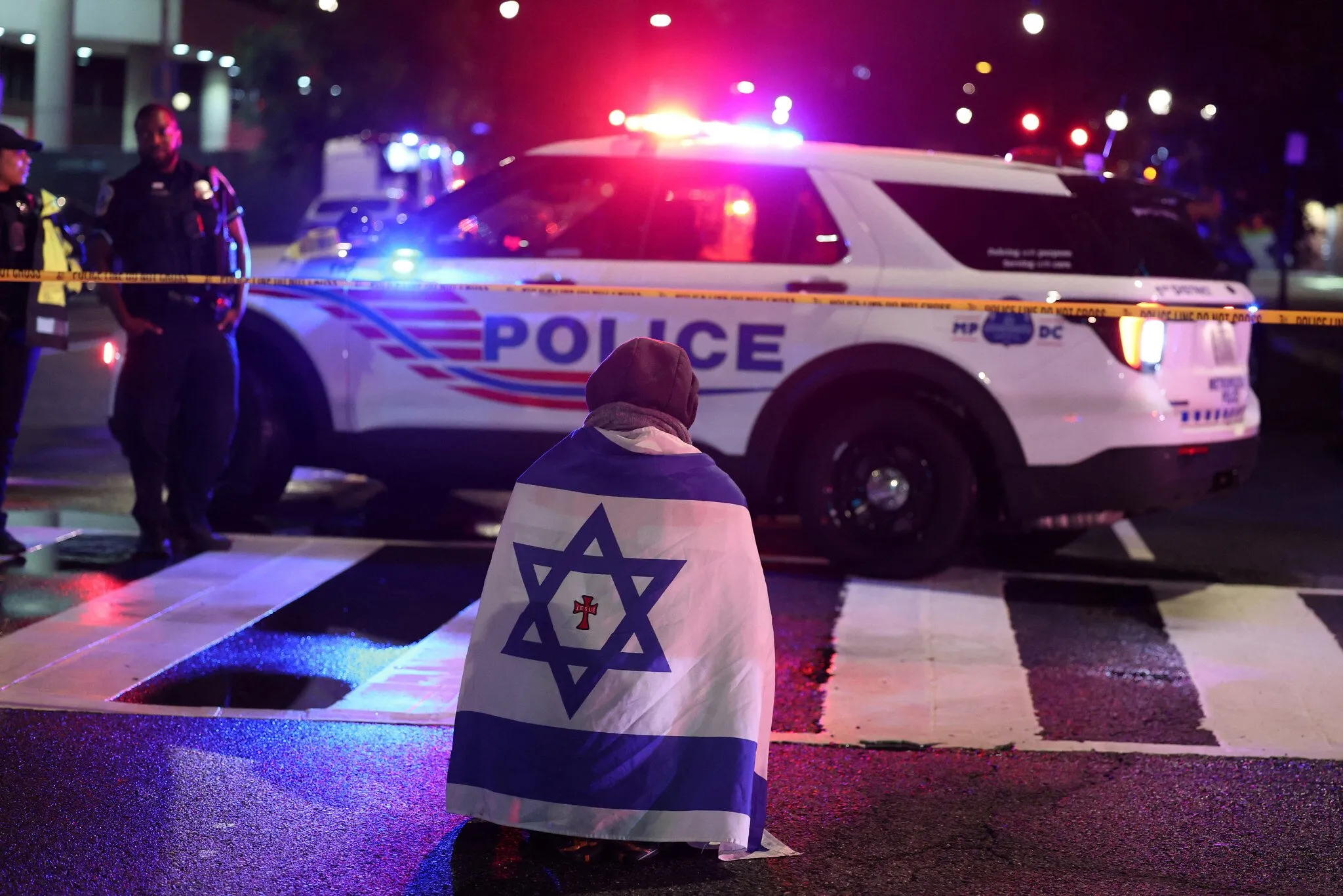 Trump condena asesinato de empleados de embajada israelí