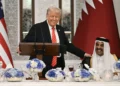 Trump firma en Qatar acuerdos históricos por aviones y drones