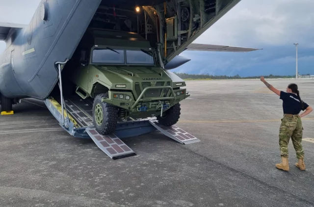 Nueva Zelanda recibe prototipo VAMTAC ST5 de España