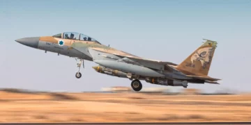 FDI difunden imágenes de ataques aéreos contra hutíes en Yemen