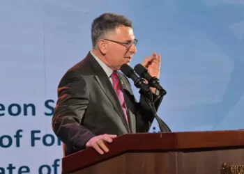 Sa'ar: Israel será eliminado si se desarma