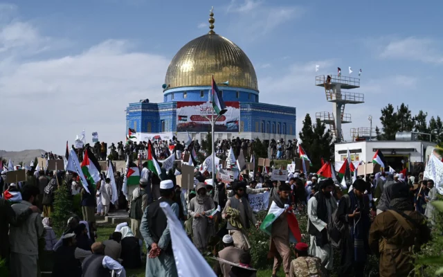 “Gaza no está sola”: talibanes organizan manifestaciones antiisraelíes en Afganistán