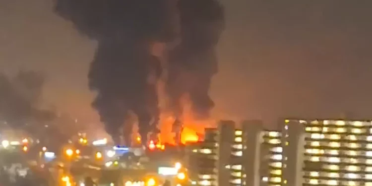 Se reportan explosiones en el aeropuerto Mehrabad de Teherán