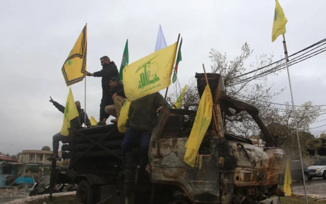 Fuerzas libanesas capturan a agente de Hezbolá acusado de espiar para Israel