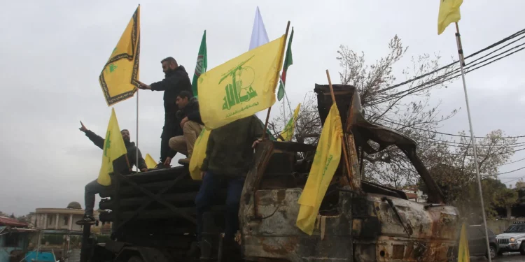 Fuerzas libanesas capturan a agente de Hezbolá acusado de espiar para Israel