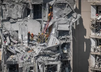 Israel dice que acordó un alto el fuego bilateral con Irán y que “responderá con fuerza” a cualquier violación