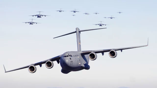Boeing negocia reinicio de producción del C-17 Globemaster III