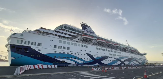 Birthright Israel evacúa a 1.500 jóvenes a Chipre en crucero