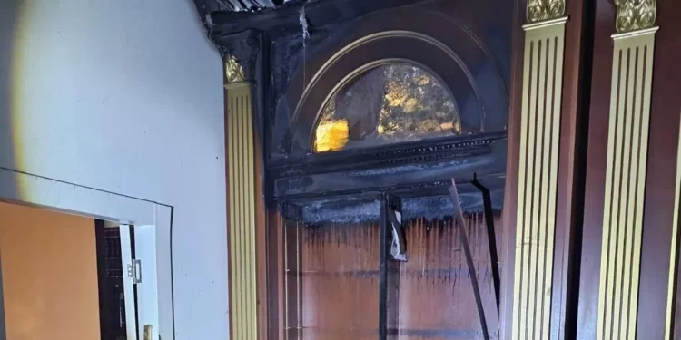 Daños causados por un incendio provocado en la sinagoga Or Habib en Jerusalén, el 8 de junio de 2025. (Policía de Israel)
