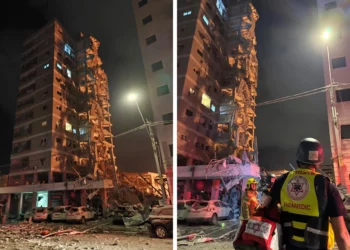 Un muerto en una descarga de misiles iraníes en el centro de Israel