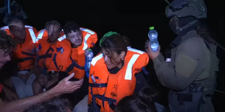 Israel publica vídeo de los activistas del “yate selfie” que se dirigía a Gaza