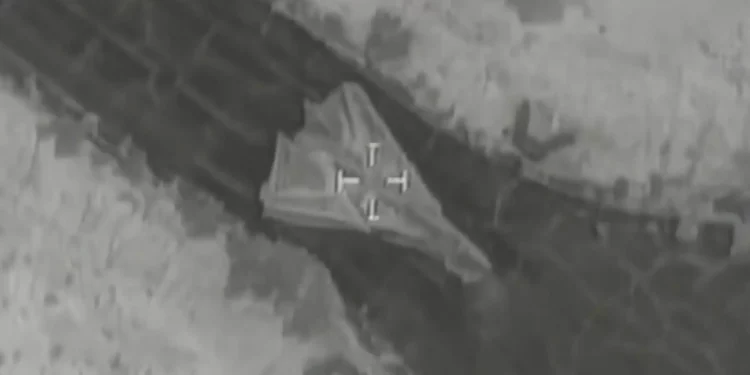 La Fuerza Aérea de Israel destruyó tres cazas F-14 iraníes