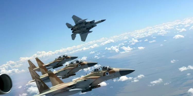 Israel integra tres generaciones de cazas para controlar los cielos del Medio Oriente
