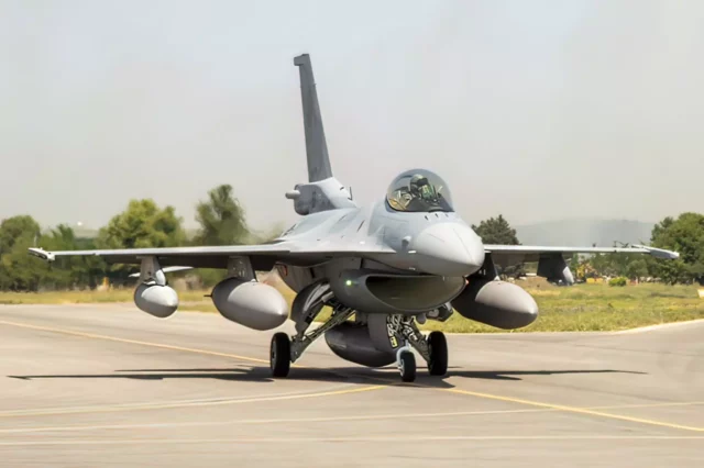 Bulgaria recibe segundo F-16 Block 70 para reemplazar los MiG-29