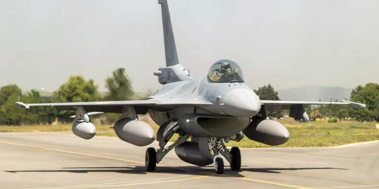 Bulgaria recibe segundo F-16 Block 70 para reemplazar los MiG-29