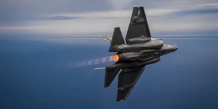 ¿Llegará pronto un avión de combate autónomo F-35?