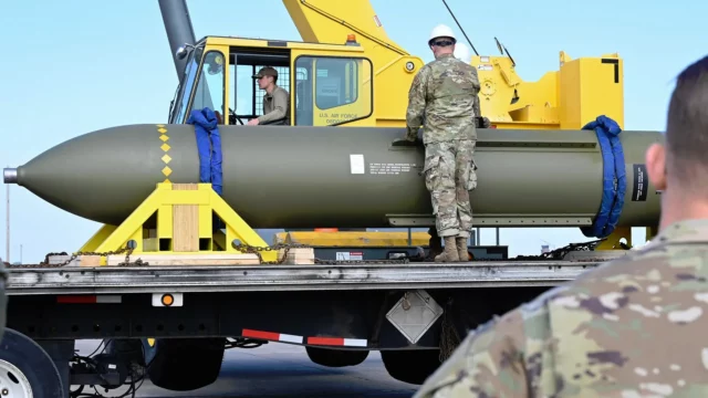 El Pentágono afila su arma más poderosa: La GBU-57 recibirá nuevas espoletas