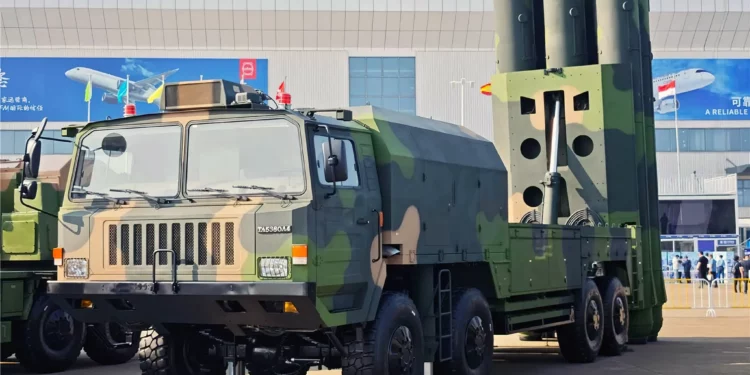 Pakistán adquiere el avanzado sistema de misiles HQ-19 de China