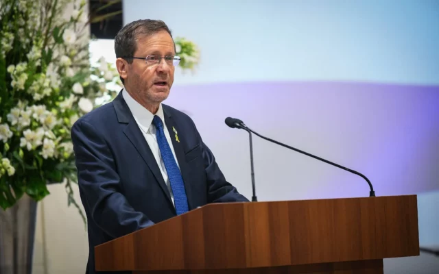 Paquete sospechoso enviado al presidente israelí Isaac Herzog en Londres