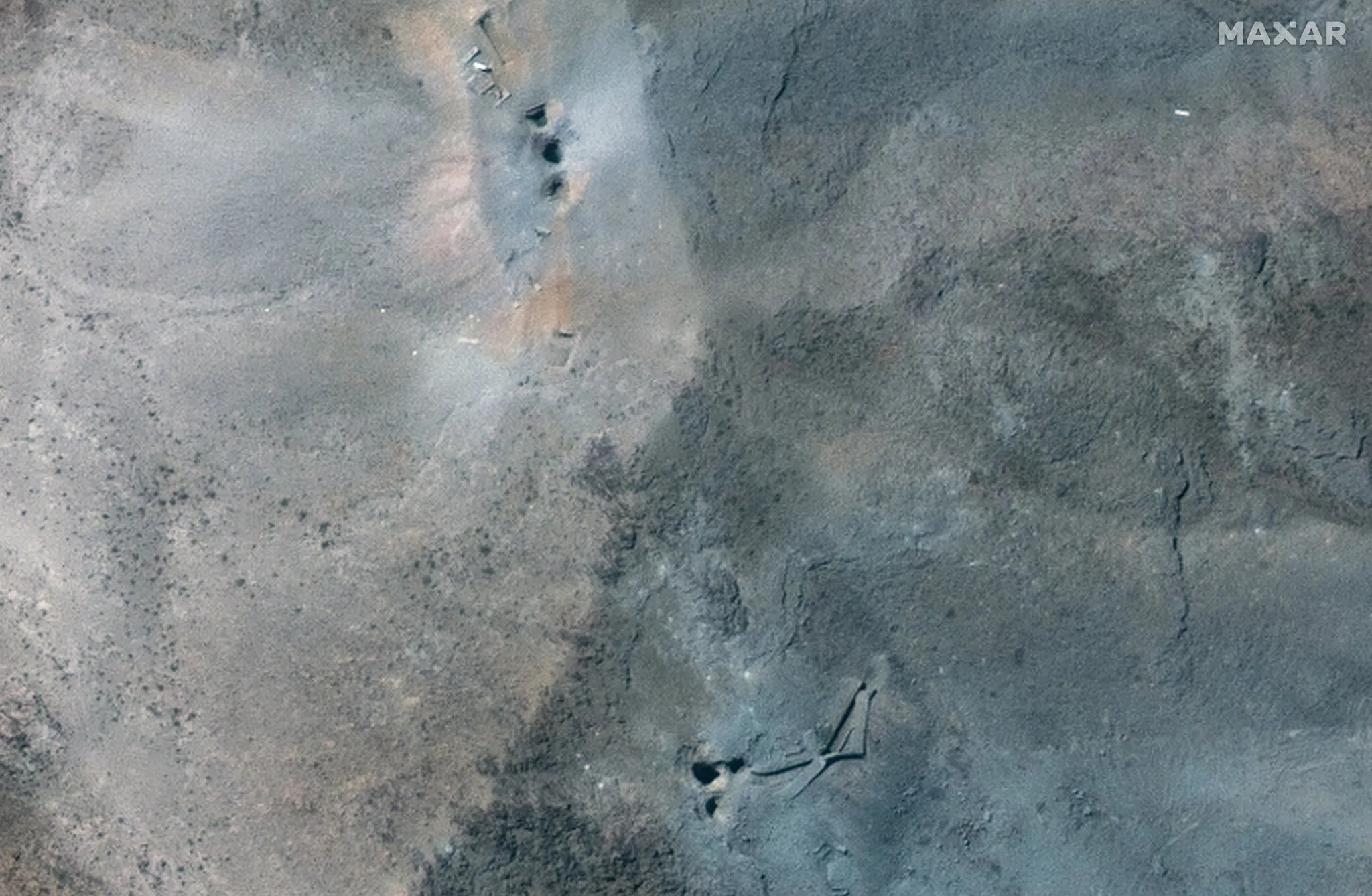 Nuevas imágenes satelitales muestran daños en el sitio nuclear de Fordo