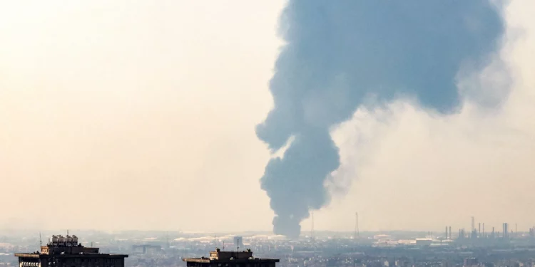 Israel advierte de más ataques: Teherán se convertirá en Beirut