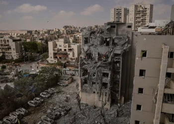 Misil balístico iraní impactó directamente en habitación se gura de Beersheva