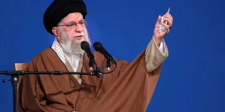Jamenei de Irán: Israel se enfrentará a un “destino amargo y doloroso” por los ataques