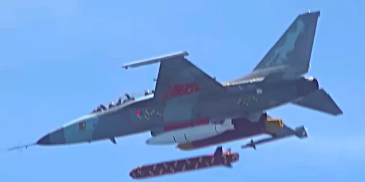 Corea del Sur prueba misil de largo alcance para el KF-21 Boramae