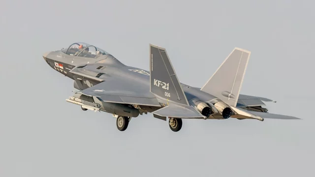 Producción masiva del KF-21 inquieta a Lockheed Martin por el F-35