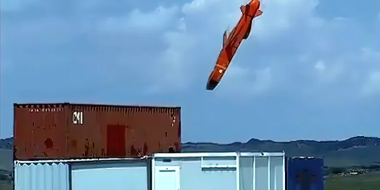 Türkiye prueba con éxito misil SOM con motor autóctono KTJ-3200