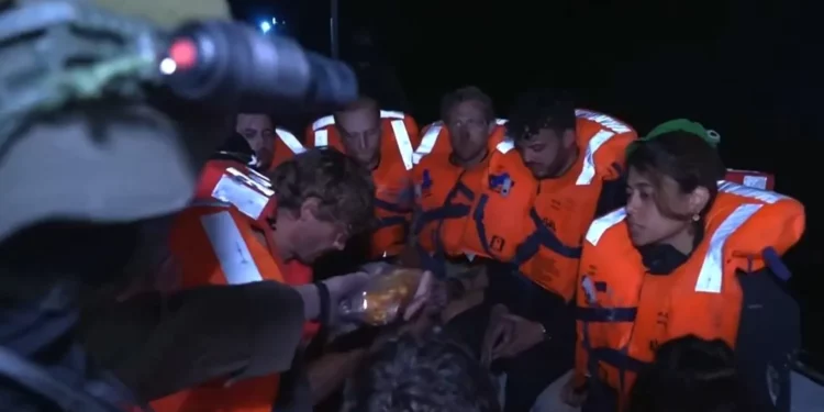 Israel proyectará video de atrocidades de Hamás a miembros de la “flotilla selfie” detenidos