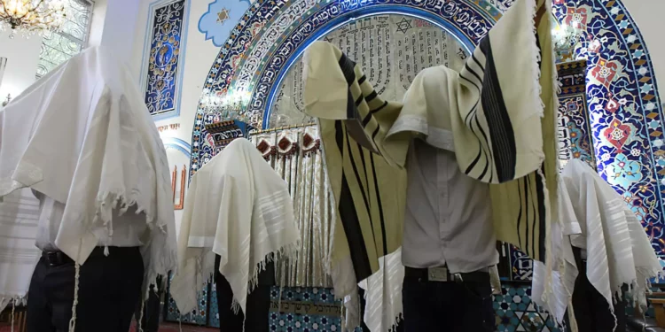 Irán detiene a 10 judíos por presuntos lazos con Israel