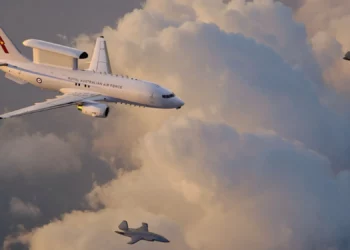 El MQ-28A Ghost Bat de la RAAF se une al avión E-7A Wedgetail AEW&C