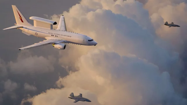 El MQ-28A Ghost Bat de la RAAF se une al avión E-7A Wedgetail AEW&C