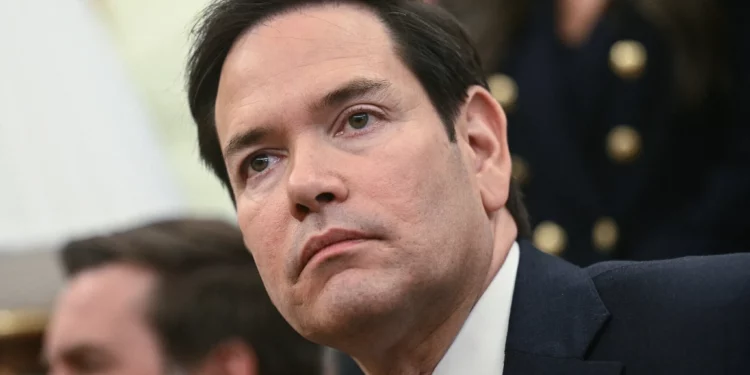 Rubio: Irán está “mucho más lejos” de construir un arma nuclear tras los ataques de EE. UU.