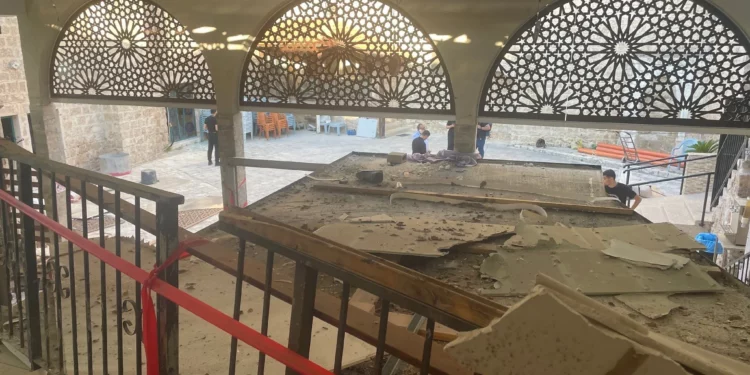 Misil iraní daña mezquitas históricas en Haifa