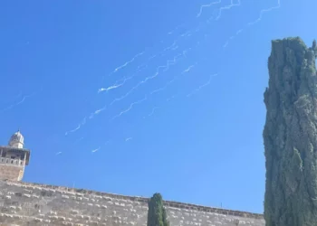 Irán lanza misiles balísticos a Israel: Explosiones se oyen en Jerusalén