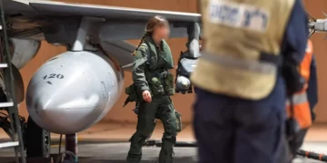 Una piloto israelí que regresó de operar en Irán: fue por la paz del mañana