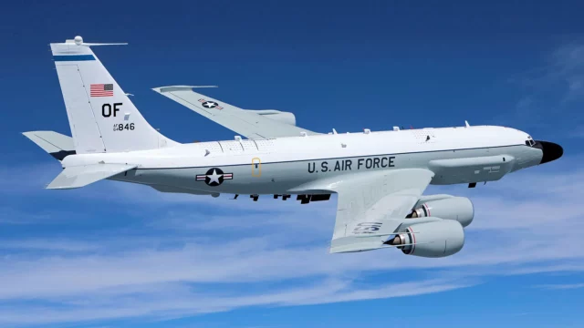 EE. UU. despliega RC-135V Rivet Joint en Australia para reforzar inteligencia