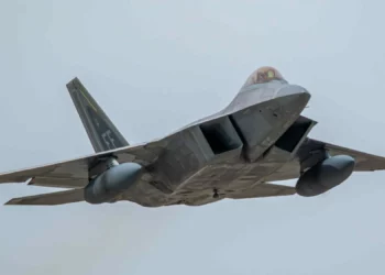 Los F-22 Raptor de EE. UU. se están desplegando en el Medio Oriente