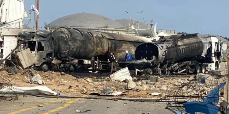 Golpe al corazón energético de Israel: misil iraní paraliza la refinería Bazán en Haifa