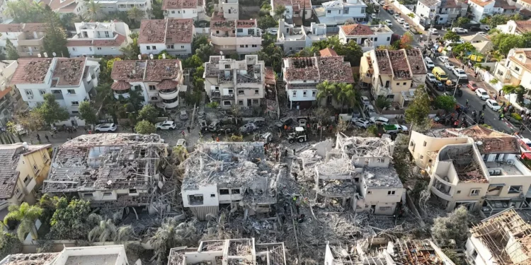 Irán ataca Israel con 280 misiles balísticos en tres días