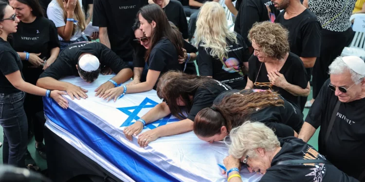 Israel despide a Jonathan Samerano, rehén asesinado en Gaza