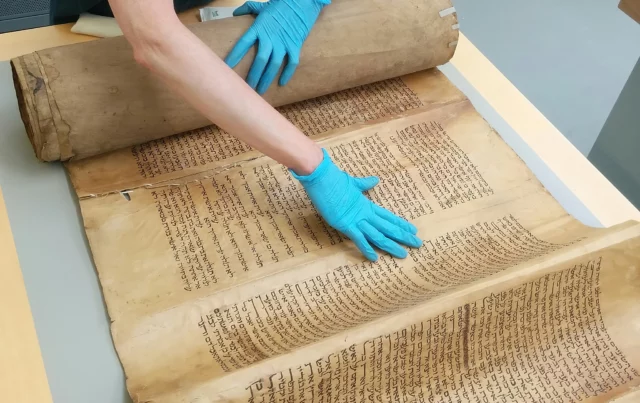 Nuevo algoritmo analiza las autorías de los textos bíblicos