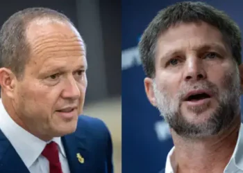 Smotrich contra Barkat: Nombra uno de tus logros desde que el gobierno asumió el cargo