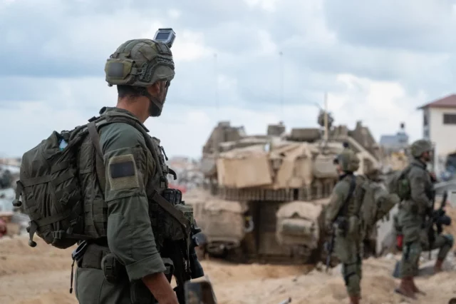 Fuerzas israelíes eliminan a 10 terroristas en Jan Yunis